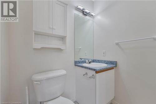 2 Mapleton Avenue, Barrie, ON - Indoor Photo Showing Bathroom