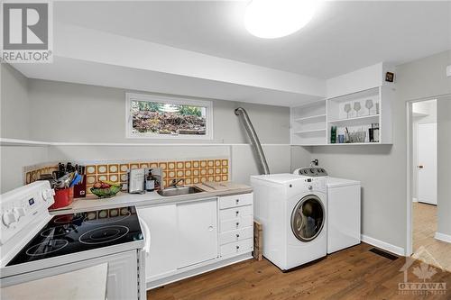 478 Coronation Avenue, Ottawa, ON - Indoor Photo Showing Laundry Room