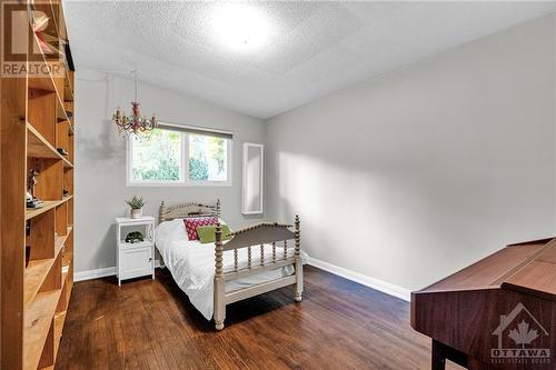 478 Coronation Avenue, Ottawa, ON - Indoor Photo Showing Bedroom