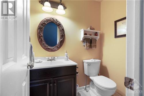 78 Hummingbird Crescent, Ottawa, ON - Indoor Photo Showing Bathroom