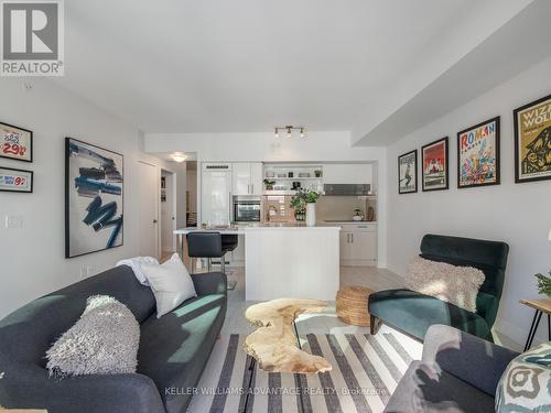 808 - 39 Sherbourne Street, Toronto (Moss Park), ON - Indoor Photo Showing Living Room