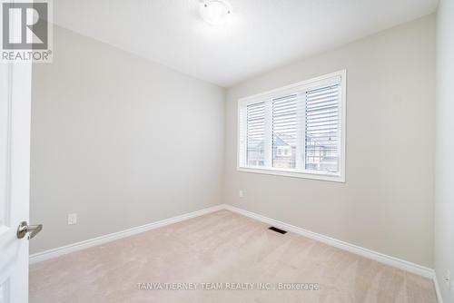 21 Kilmarnock Crescent, Whitby, ON - Indoor Photo Showing Other Room