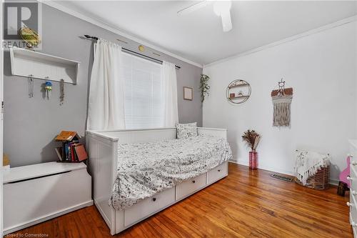 1007 Dunsmure Road, Hamilton, ON - Indoor Photo Showing Bedroom