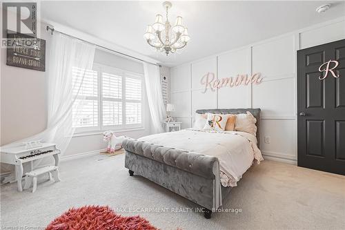 27 Menzies Street, Hamilton (Binbrook), ON - Indoor Photo Showing Bedroom