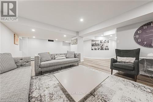 27 Menzies Street, Hamilton (Binbrook), ON - Indoor Photo Showing Living Room