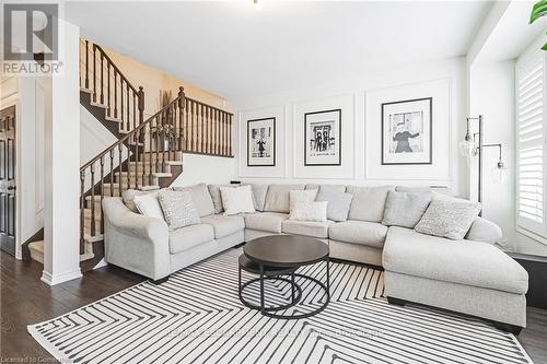 27 Menzies Street, Hamilton (Binbrook), ON - Indoor Photo Showing Living Room