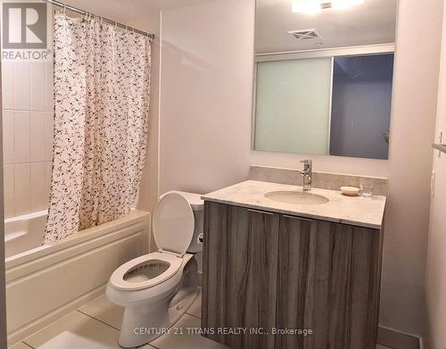 2419 - 955 Bay Street, Toronto, ON - Indoor Photo Showing Bathroom