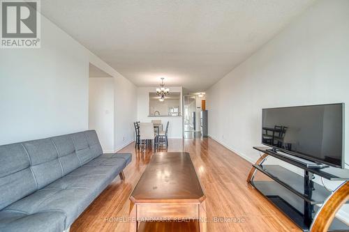 1009 - 18 Lee Centre Drive, Toronto (Woburn), ON - Indoor Photo Showing Living Room