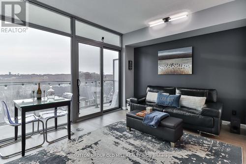 506 - 105 The Queensway, Toronto (High Park-Swansea), ON - Indoor