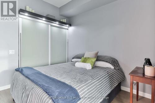 506 - 105 The Queensway, Toronto (High Park-Swansea), ON - Indoor Photo Showing Bedroom