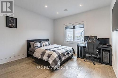 2682 Crystalburn Avenue, Mississauga, ON - Indoor Photo Showing Bedroom