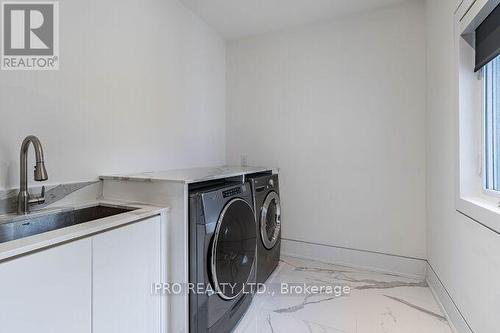 2682 Crystalburn Avenue, Mississauga (Cooksville), ON - Indoor Photo Showing Laundry Room