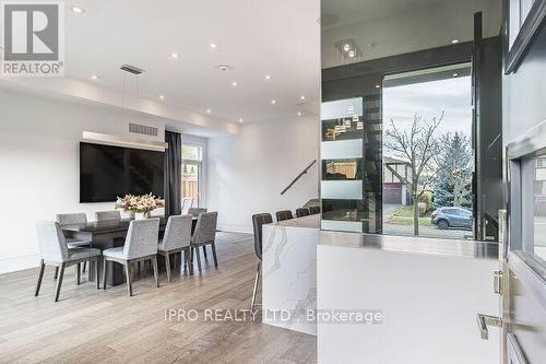 2682 Crystalburn Avenue, Mississauga, ON - Indoor Photo Showing Dining Room