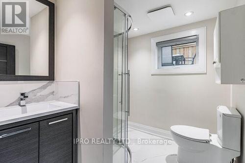 2682 Crystalburn Avenue, Mississauga (Cooksville), ON - Indoor Photo Showing Bathroom