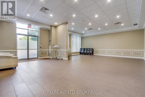 211 - 10211 Keele Street E, Vaughan, ON - Indoor Photo Showing Other Room