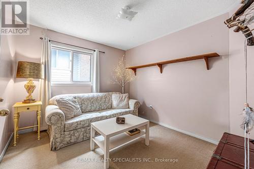 3 Mistycreek Crescent, Brampton (Fletcher'S Meadow), ON - Indoor Photo Showing Living Room