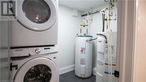 242 West 18Th Street, Hamilton, ON - Indoor Photo Showing Laundry Room