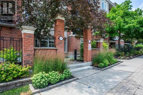 2300 Parkhaven Boulevard Unit# 407, Oakville, ON - Outdoor