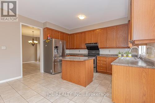 1477 Cordick Street, Oshawa, ON - Indoor Photo Showing Kitchen