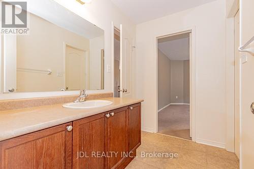 1477 Cordick Street, Oshawa, ON - Indoor Photo Showing Bathroom