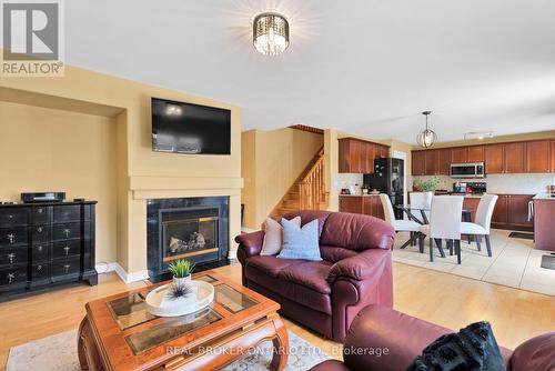 4 Muskox Drive, Toronto (Rouge), ON - Indoor Photo Showing Living Room With Fireplace