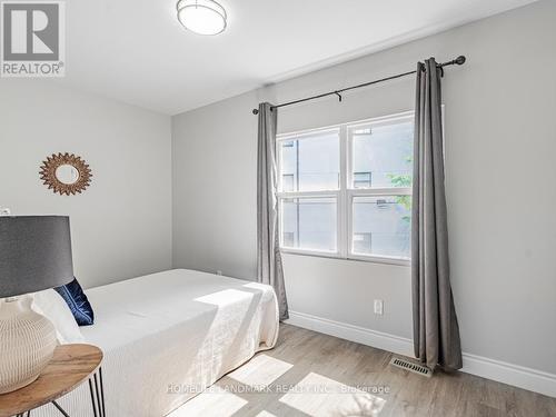 21 East Road, Toronto, ON - Indoor Photo Showing Bedroom