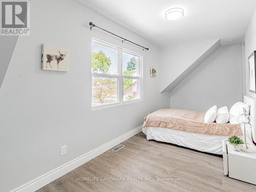 21 East Road, Toronto, ON - Indoor Photo Showing Bedroom