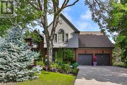 2314 HOOVER Court  Burlington, ON L7P 4V2