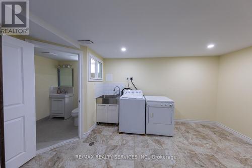 56 Raleigh Court S, Hamilton (Quinndale), ON - Indoor Photo Showing Laundry Room