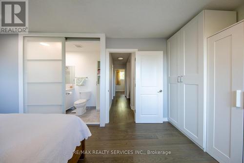 56 Raleigh Court S, Hamilton, ON - Indoor Photo Showing Bedroom