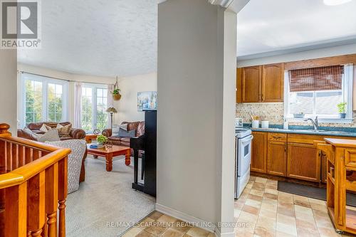 817 Woodside Court, Fort Erie, ON - Indoor