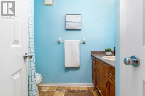 817 Woodside Court, Fort Erie, ON - Indoor Photo Showing Bathroom