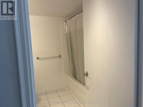 1204 - 22 Wellesley Street E, Toronto, ON - Indoor Photo Showing Bathroom