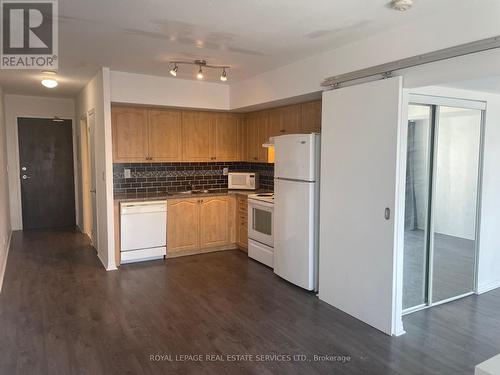 1204 - 22 Wellesley Street E, Toronto, ON - Indoor Photo Showing Kitchen