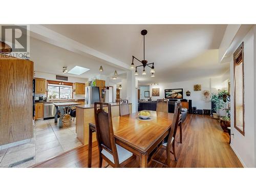 6940 Mountainview Drive Drive, Oliver, BC - Indoor Photo Showing Dining Room