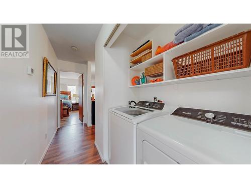 6940 Mountainview Drive Drive, Oliver, BC - Indoor Photo Showing Laundry Room