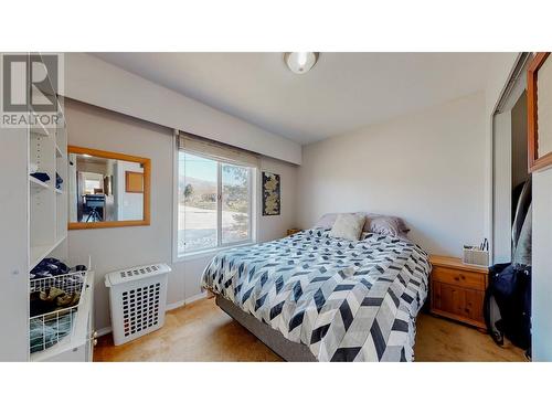 6940 Mountainview Drive Drive, Oliver, BC - Indoor Photo Showing Bedroom