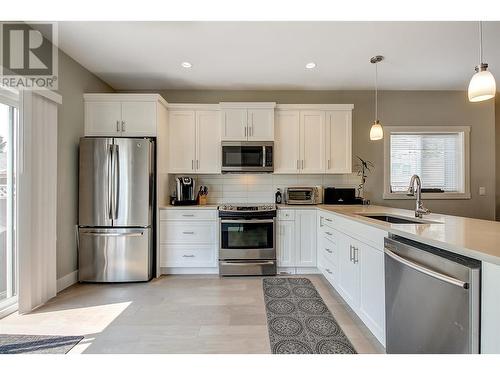 1480 Inkar Road, Kelowna, BC - Indoor Photo Showing Kitchen With Stainless Steel Kitchen