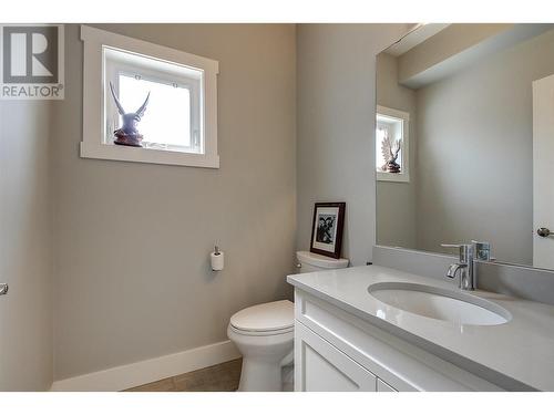 1480 Inkar Road, Kelowna, BC - Indoor Photo Showing Bathroom