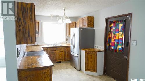 3434 33Rd Street W, Saskatoon, SK - Indoor Photo Showing Kitchen