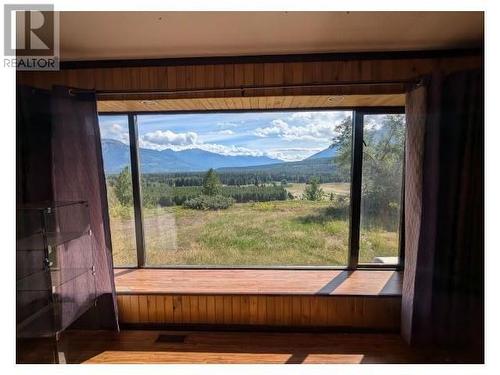 5255 Pitney Road, Valemount, BC - Indoor Photo Showing Other Room