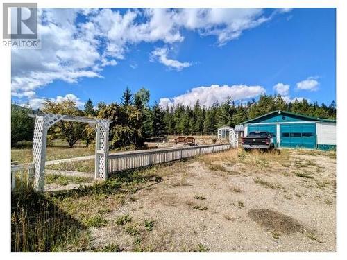 5255 Pitney Road, Valemount, BC - Outdoor