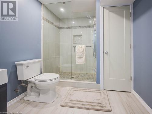 59 Netherwood Road, Kitchener, ON - Indoor Photo Showing Bathroom