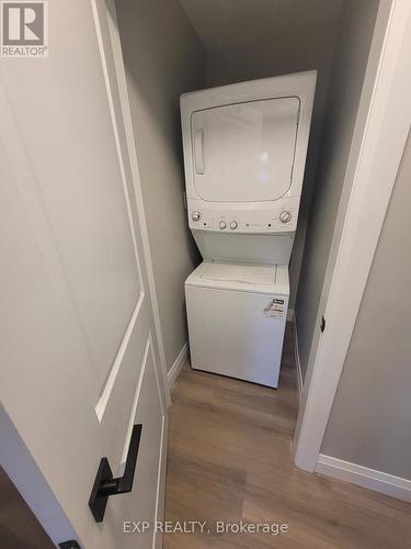 4 Charles Tupper Drive, Toronto (Centennial Scarborough), ON - Indoor Photo Showing Laundry Room