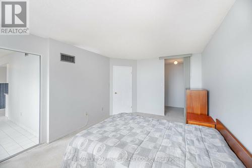 408 - 350 Webb Drive, Mississauga (City Centre), ON - Indoor Photo Showing Bedroom