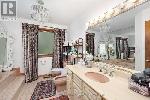 9 Manswood Crescent, Brampton, ON - Indoor Photo Showing Bathroom