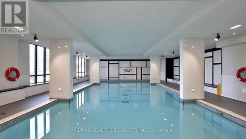 621 - 4011 Brickstone Mews, Mississauga (City Centre), ON - Indoor Photo Showing Other Room With In Ground Pool