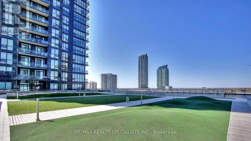 621 - 4011 Brickstone Mews, Mississauga (City Centre), ON - Outdoor