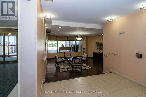 908 - 20 Edgecliff Golfway, Toronto, ON - Indoor Photo Showing Other Room