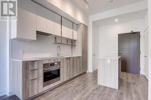 806 - 15 Holmes Avenue, Toronto (Willowdale East), ON - Indoor Photo Showing Kitchen